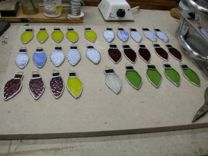 stained glass ornamnets, bowls, vases and sushi dishes 022