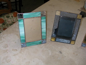 suncatchers and pictures frames 012